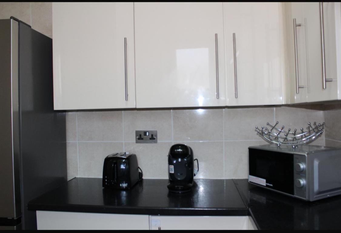 Cozy 2 Bedrooms Apartment- Vauxhall, Oval & Nine Elms Appartement